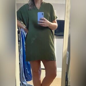 Olive green shirt dress. Size small but fits like a medium